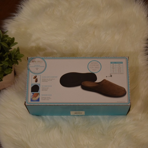 [Waverly] Memory Foam Slipper Brown Size Med New - Picture 1 of 5